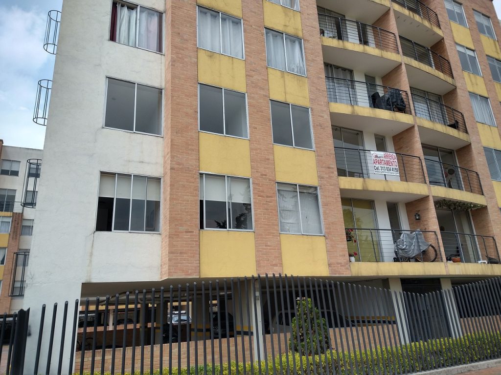 1. Balcones Serrezuela